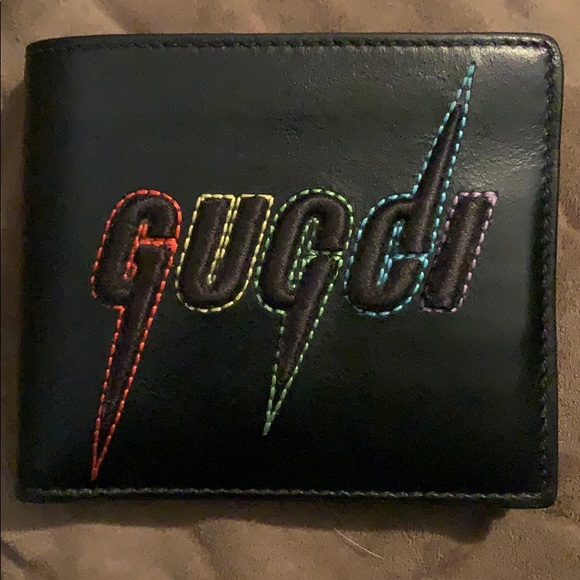 Gucci wallet - Picture 1 of 3